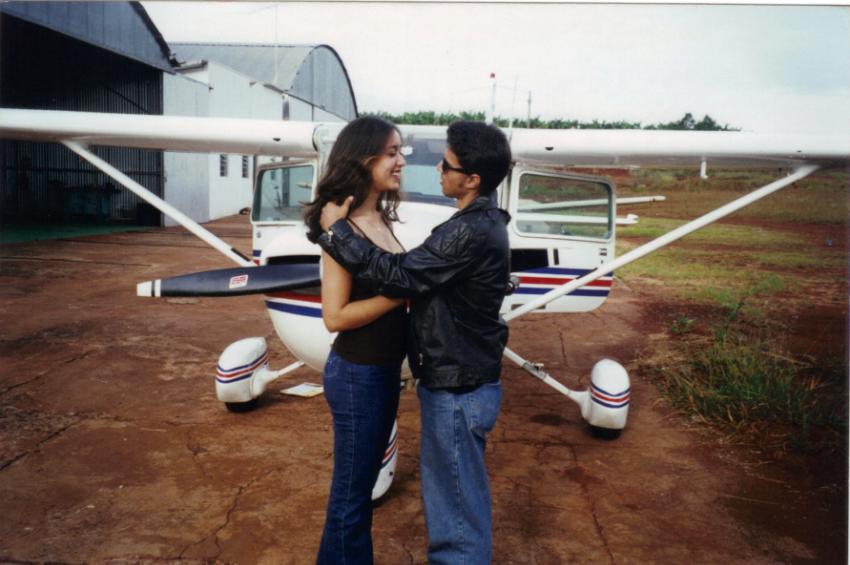 Johnny Marques e Carol Souza nos bastidores